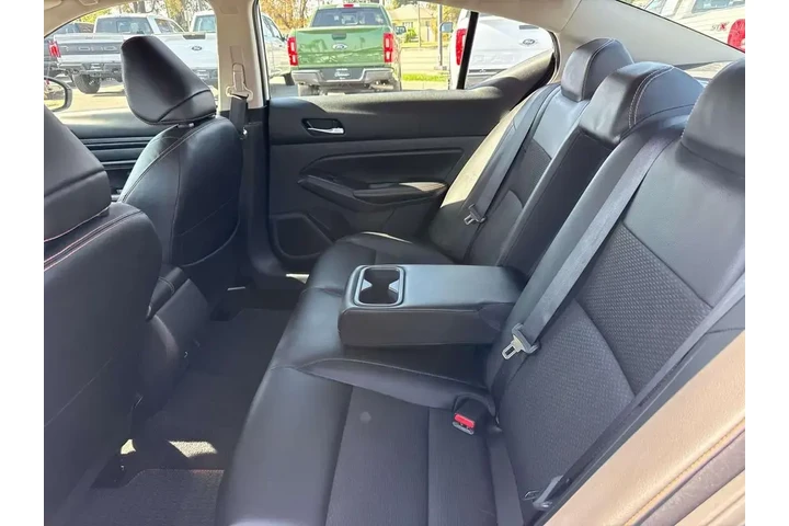 $22995 : Nissan Altima 2022 2.5 SR 4d image 10