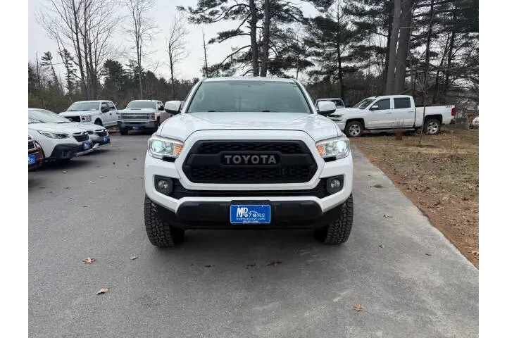 $17499 : 2017 Tacoma SR image 3