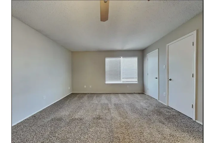 $1400 : Low income house for rent image 10