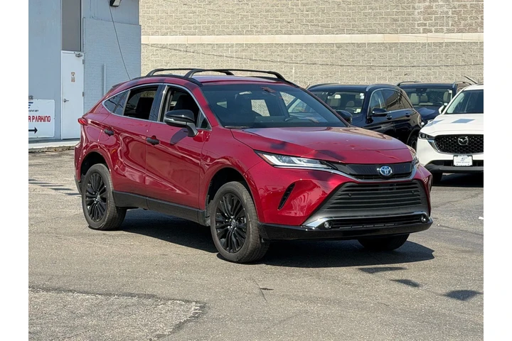 $36798 : Toyota Venza 2024 AWD LE 4dr image 1