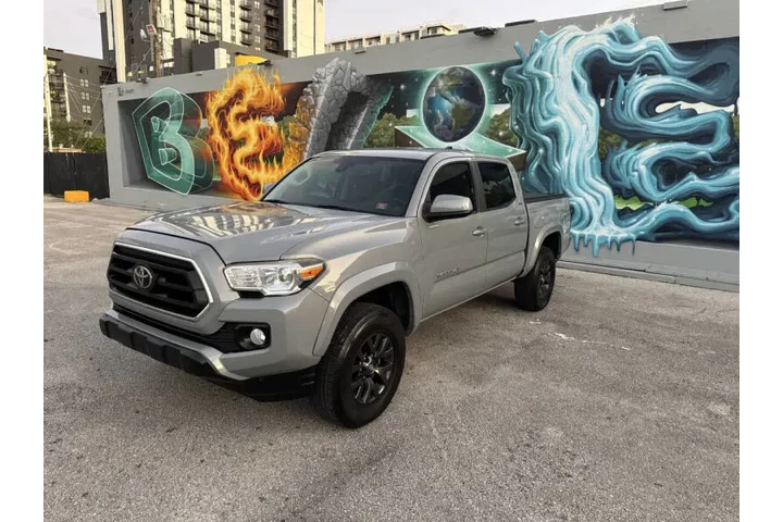 $24495 : 2020 Tacoma SR5 V6 image 1