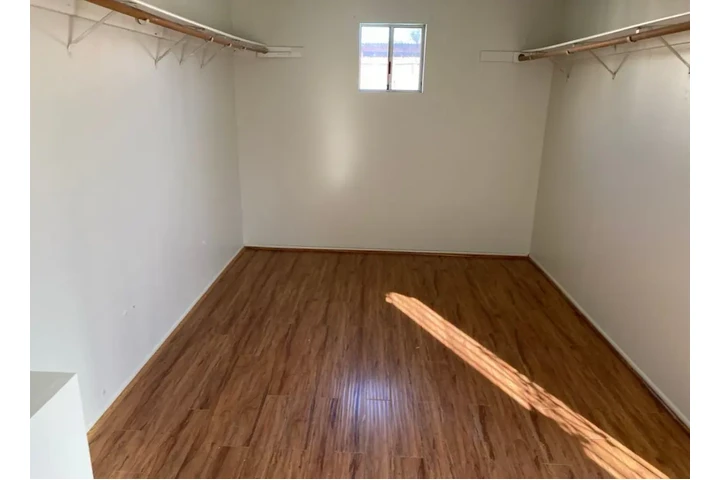 $2450 : 3 Bed 2Bath Home in Montebello image 7