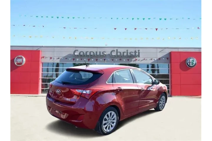 2016 Elantra GT image 8