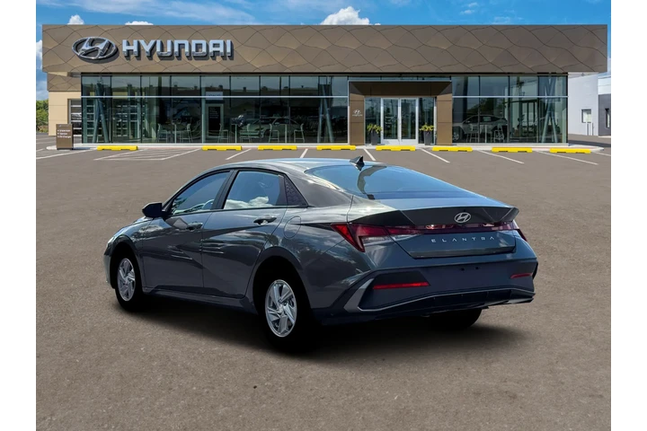 $22995 : Hyundai ELANTRA 2026 SE 4dr image 5