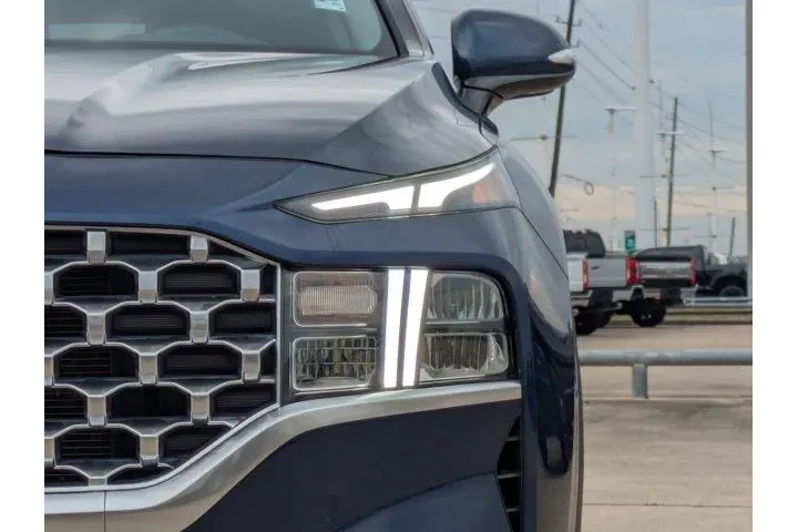 $20995 : Hyundai SANTA FE 2021 SEL 4d image 9