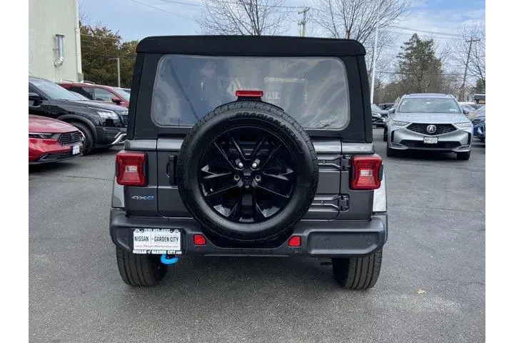 $32923 : Jeep Wrangler 2024 4x4 Sahar image 5