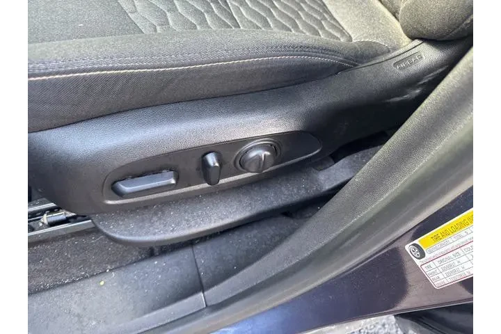 $13990 : Chevrolet Equinox 2019 LT 4d image 5