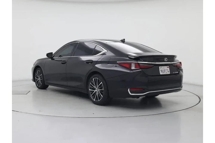 $34998 : Lexus ES 300h 2024 4dr Sedan image 2