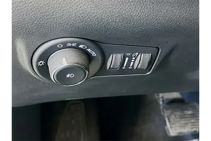 $20500 : Jeep Compass 2023 4x4 Limite image 10