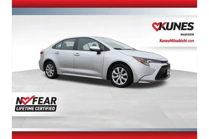 $20377 : Toyota Corolla 2023 LE 4dr S image 1