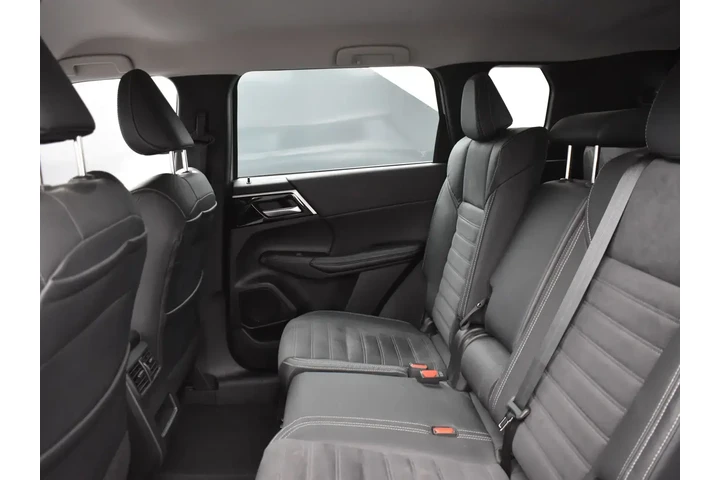 $21995 : Mitsubishi Outlander 2023 AW image 8