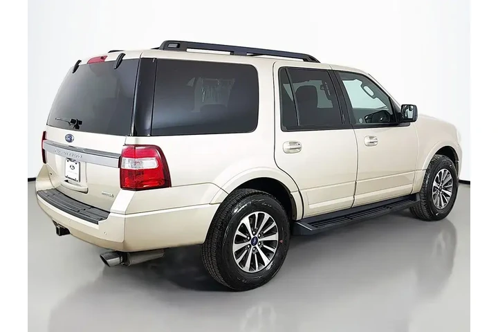 $12849 : Ford Expedition 2017 4x4 XLT image 7