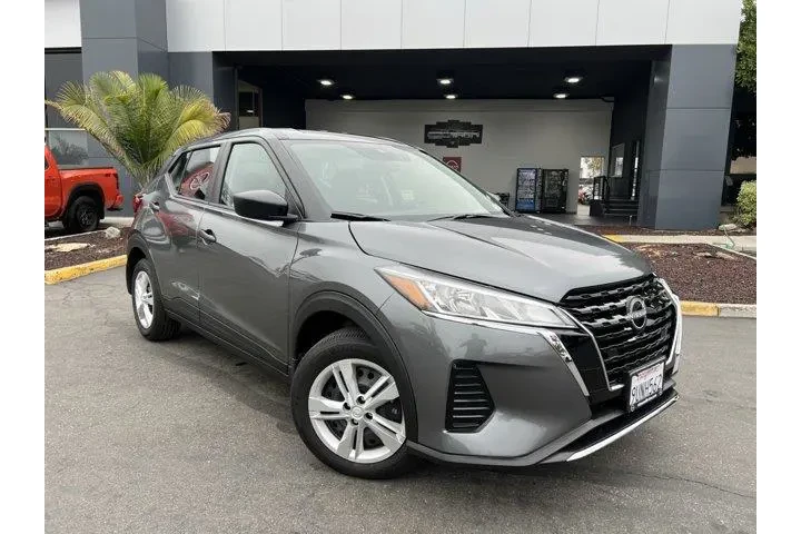 $19981 : Nissan Kicks Play 2025 S 4dr image 2