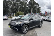 2017 RAV4 LE en Salinas
