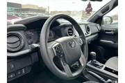 $37776 : Toyota Tacoma 2023 4x4 TRD S thumbnail