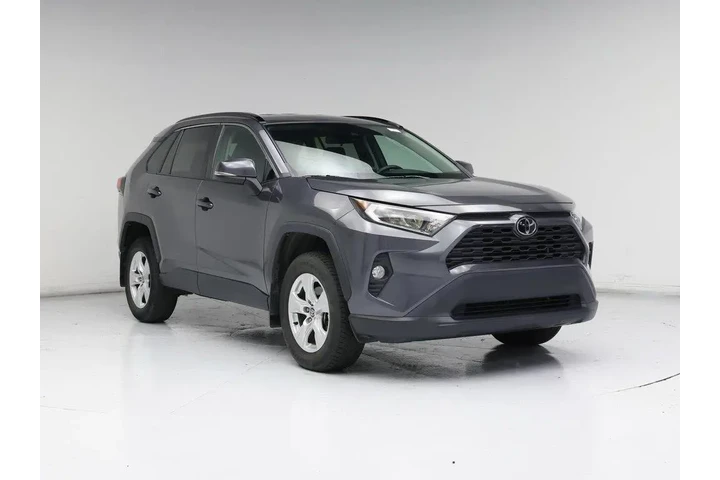 $26998 : Toyota RAV4 2021 AWD XLE 4dr image 1