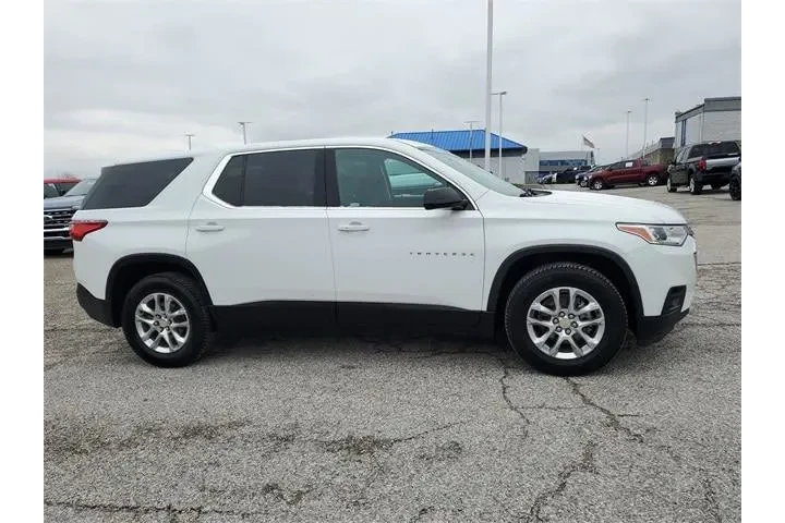 $13761 : Chevrolet Traverse 2020 LS 4 image 3