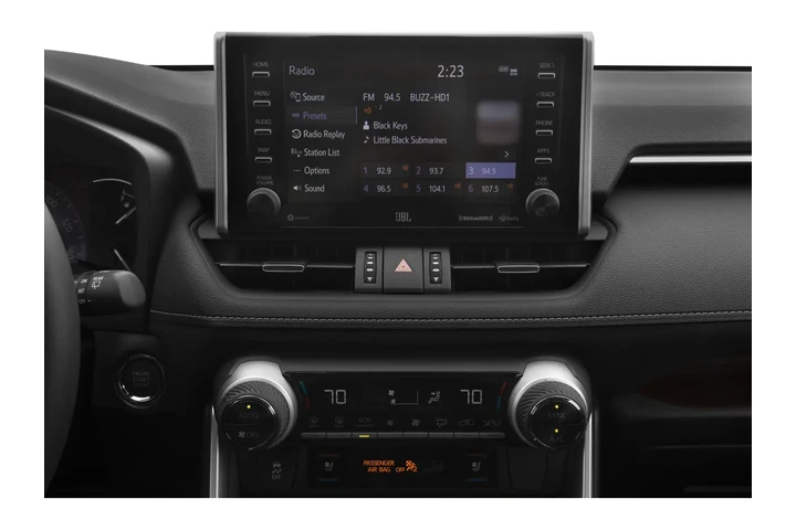 $25000 : Silver Certified 2019 RAV4 Li image 7