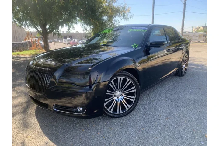 $7995 : 2012 300 S V6 image 1