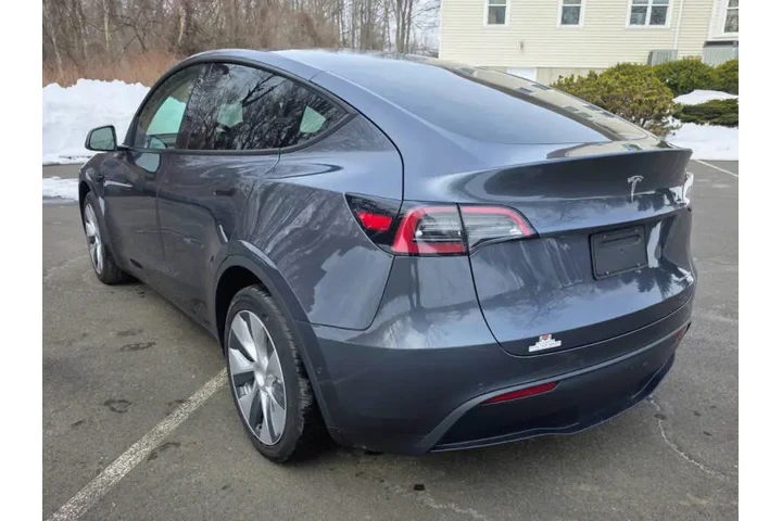$25500 : 2021 Model Y Long Range image 7