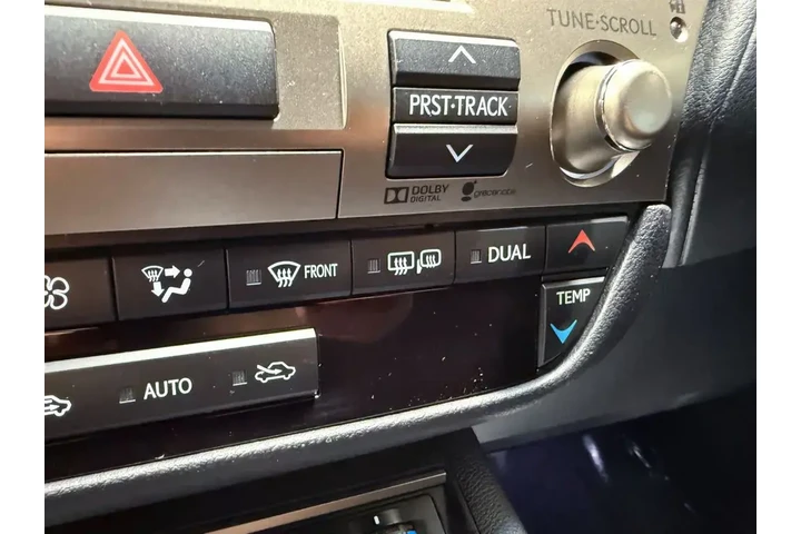 $16998 : Lexus ES 350 2015 4dr Sedan image 9