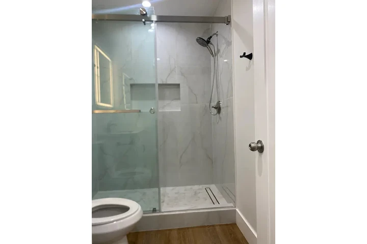 $550 : lovely Home..Los Angeles, CA image 5