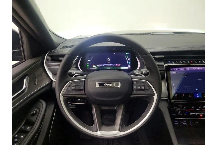 $39998 : Jeep Grand Cherokee 2024 4x4 image 10