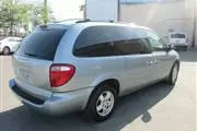 $5995 : 2006 Grand Caravan SXT thumbnail