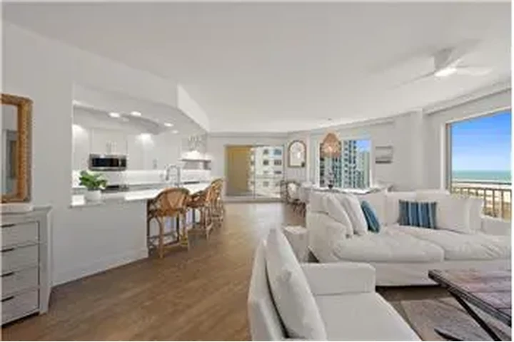 $6000 : Rental property with 2 bedro image 8