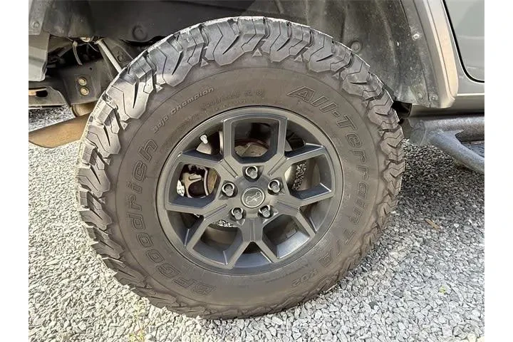 $28900 : Jeep Wrangler Unlimited 2021 image 5