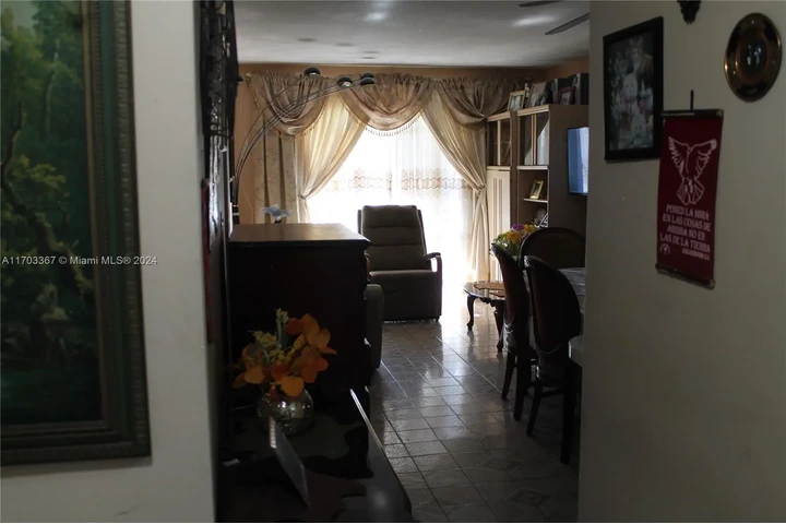$193000 : Apartment for Sale 1/1 image 6