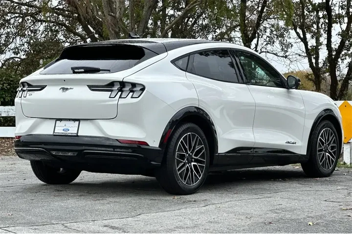 $36791 : Ford Mustang Mach-E 2024 AWD image 4