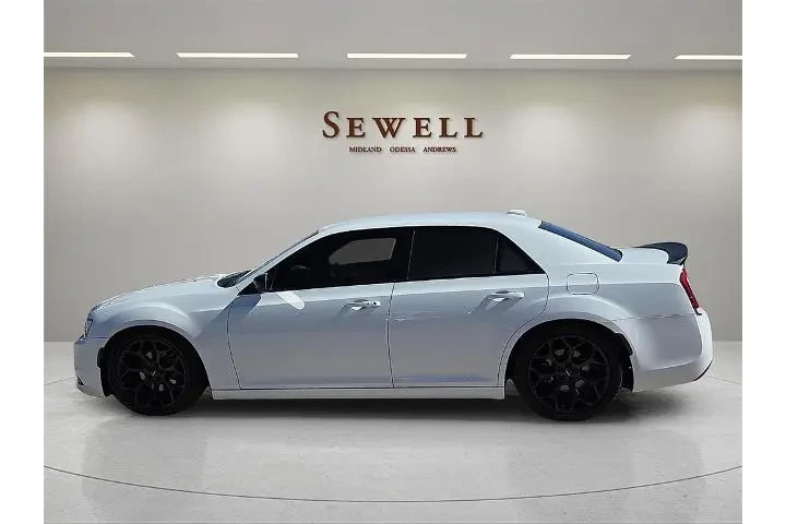 $13700 : Chrysler 300 2019 S 4dr Seda image 2