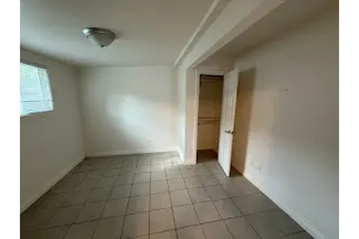 $1600 : RENTO GUESTHOUSE EN MONTEBELLO image 3