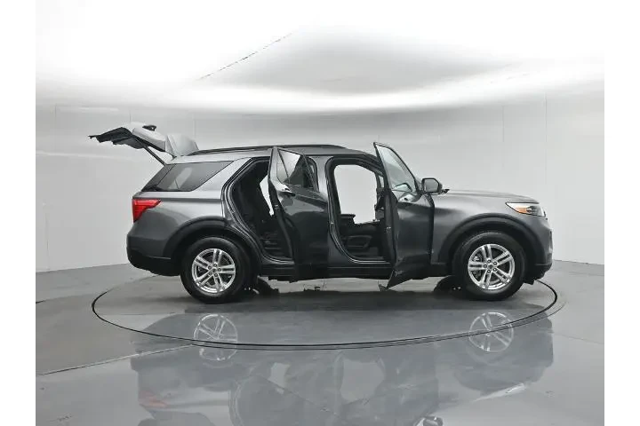 $31700 : Ford Explorer 2023 XLT 4dr S image 5