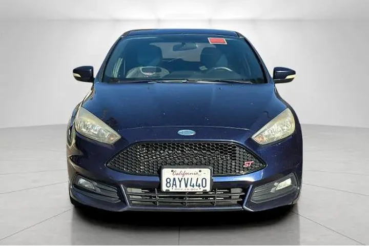 $25650 : Ford Focus 2017 ST 4dr Hatch image 4