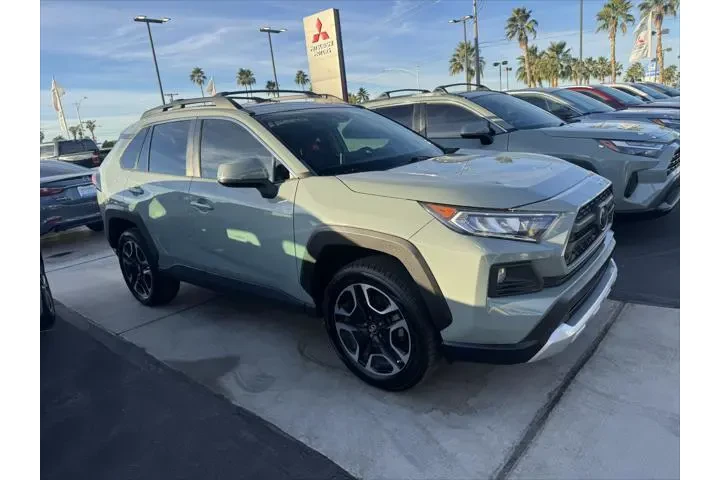 $24223 : Toyota RAV4 2019 AWD Adventu image 3