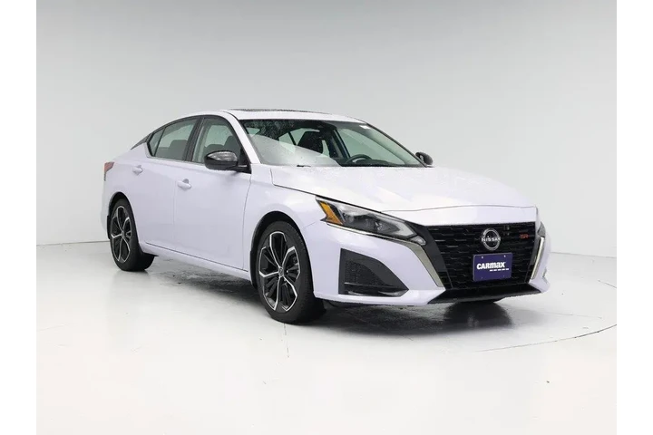 $23998 : Nissan Altima 2023 2.5 SR 4d image 1