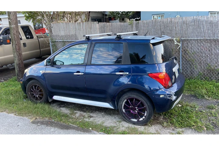 Rastro de Autos usados image 3