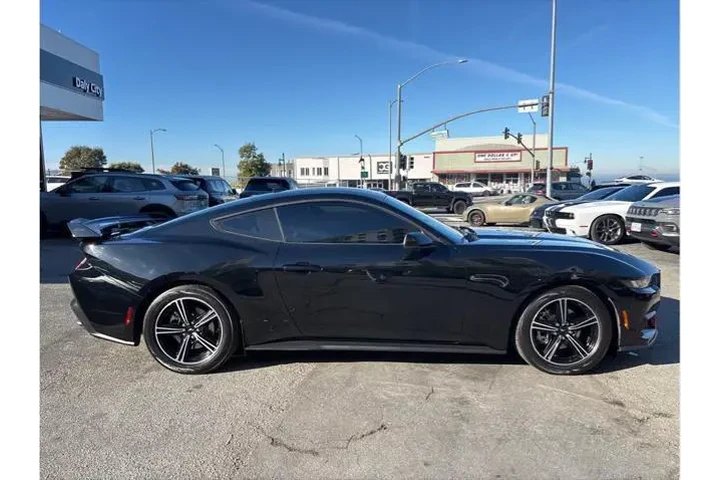 $26898 : Ford Mustang 2024 EcoBoost 2 image 7