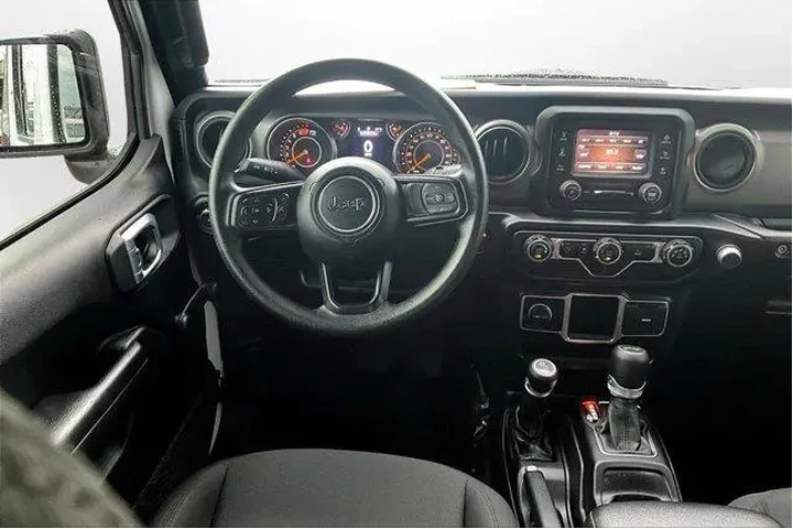 $26223 : Jeep Wrangler Unlimited 2021 image 5