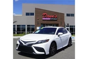 2024 Camry SE Sedan 4D en Tulare