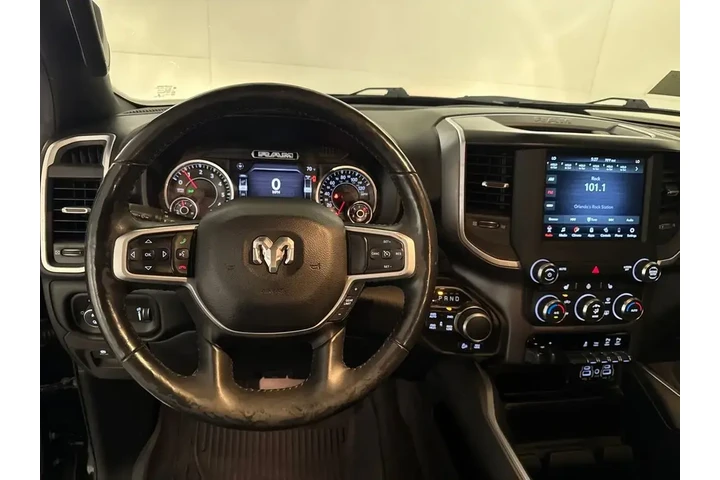 $30900 : Ram 1500 2020 4x4 Big Horn 4 image 5