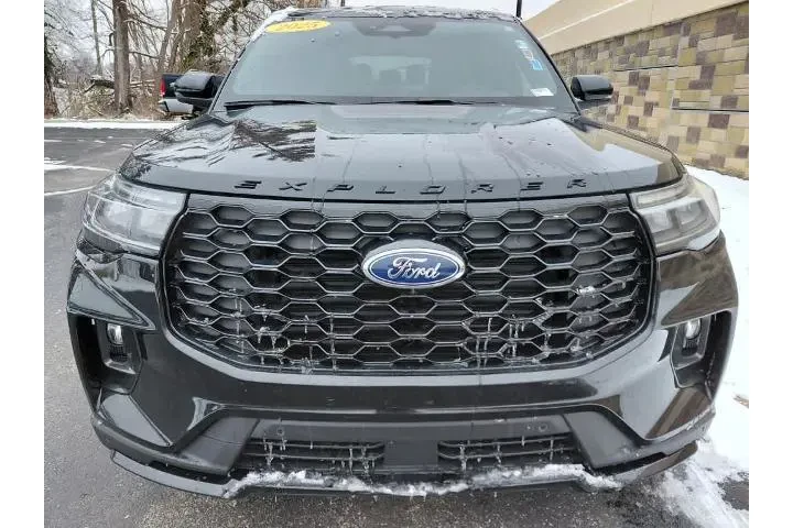 $37577 : Ford Explorer 2025 ST-Line 4 image 5