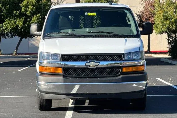 $28984 : Chevrolet Express 2024 2500 image 7