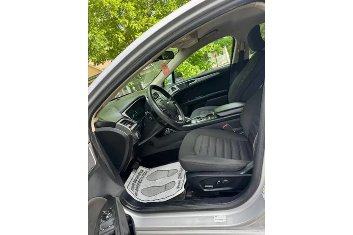 $4500 : 2018 Fusion SE image 10