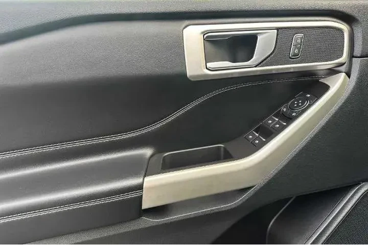 $26966 : Ford Explorer 2022 XLT 4dr S image 10