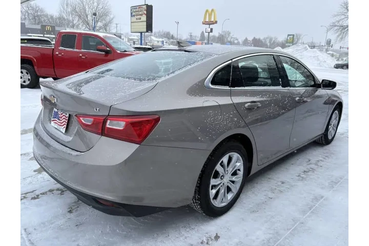 $17990 : 2023 Malibu LT image 7