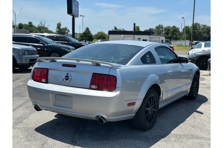 2009 FORD MUSTANG GT DELUXE C image 9