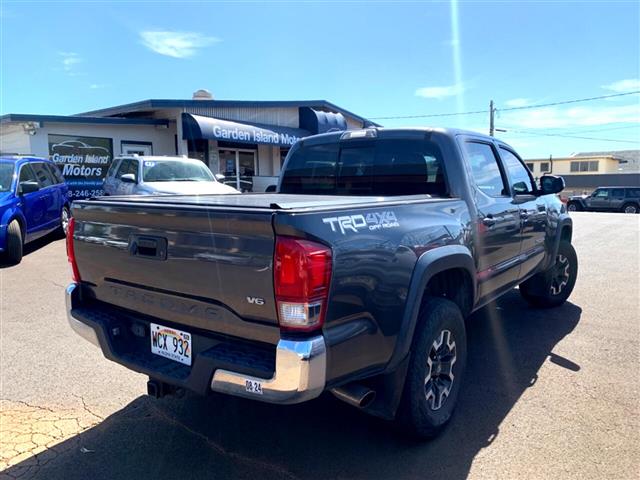 $37995 : 2017 Tacoma image 5